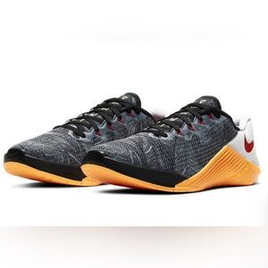 (Women) Nike Metcon 5 'Black Laser Orange' AO2982-081